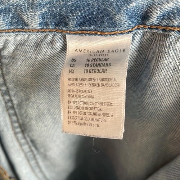 American Eagle cargo jeans in a size 10US. - Picture 3 of 3